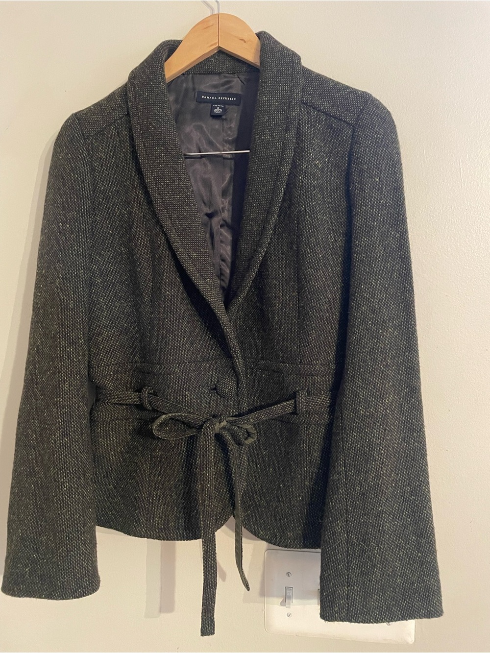 Banana Republic Women's Olive Shawl-Collar Wool-Blend Belted Blazer Sz 6- EUC